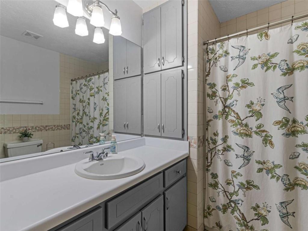 442 Creek View Court