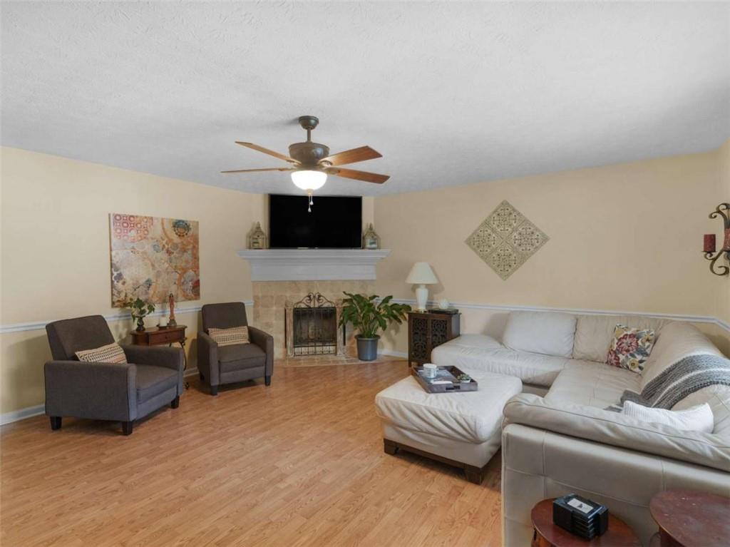 442 Creek View Court