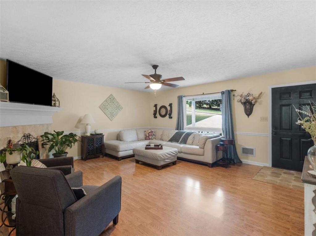 442 Creek View Court