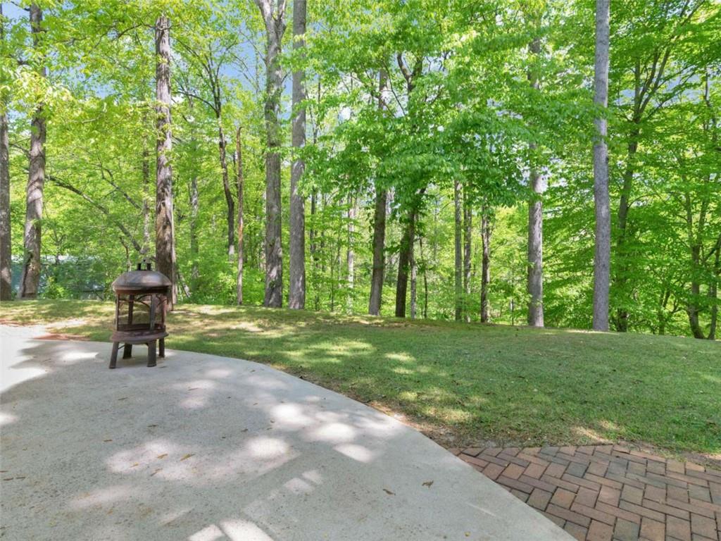 442 Creek View Court