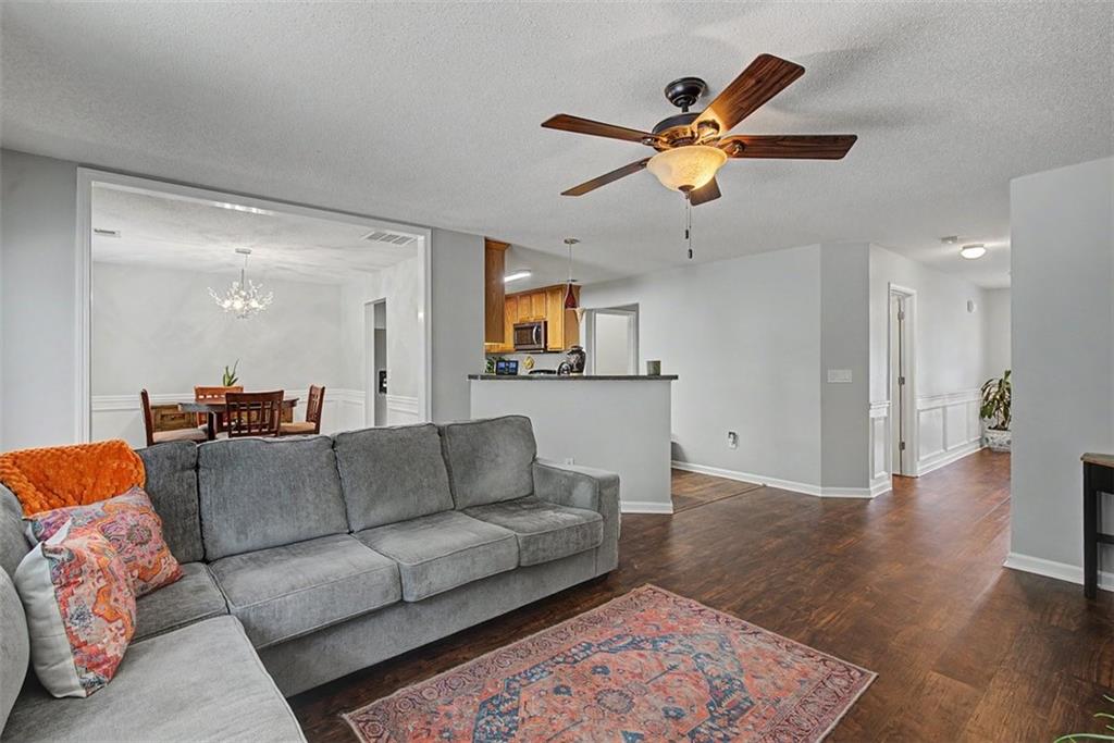 90 Darbys Run Court