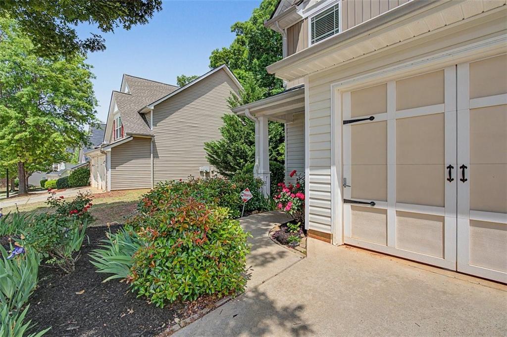90 Darbys Run Court