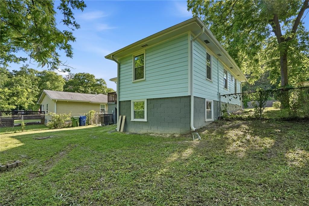 320 Camfield Court SW