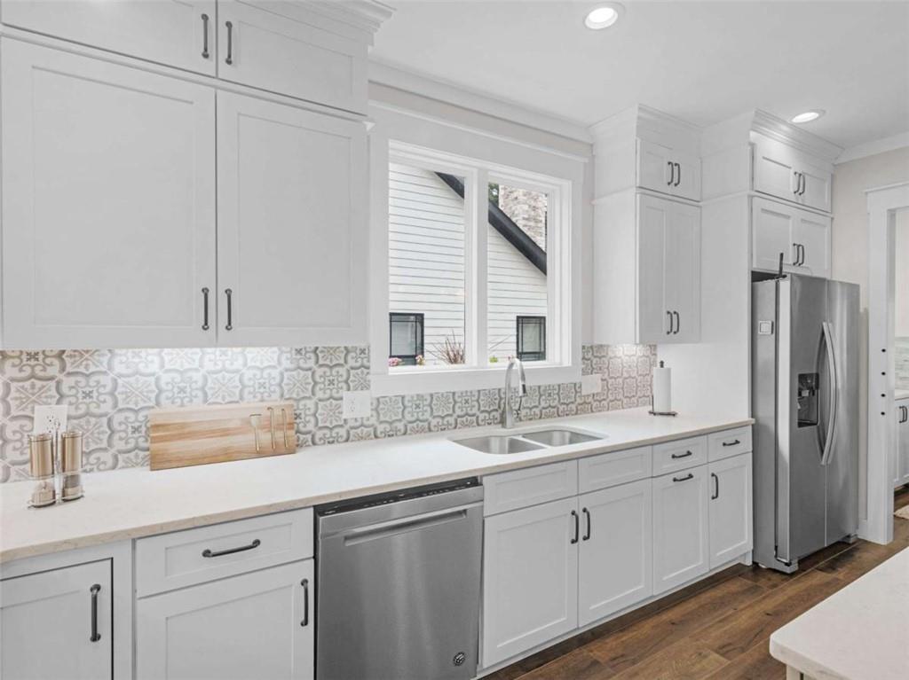 493 Walnut Street