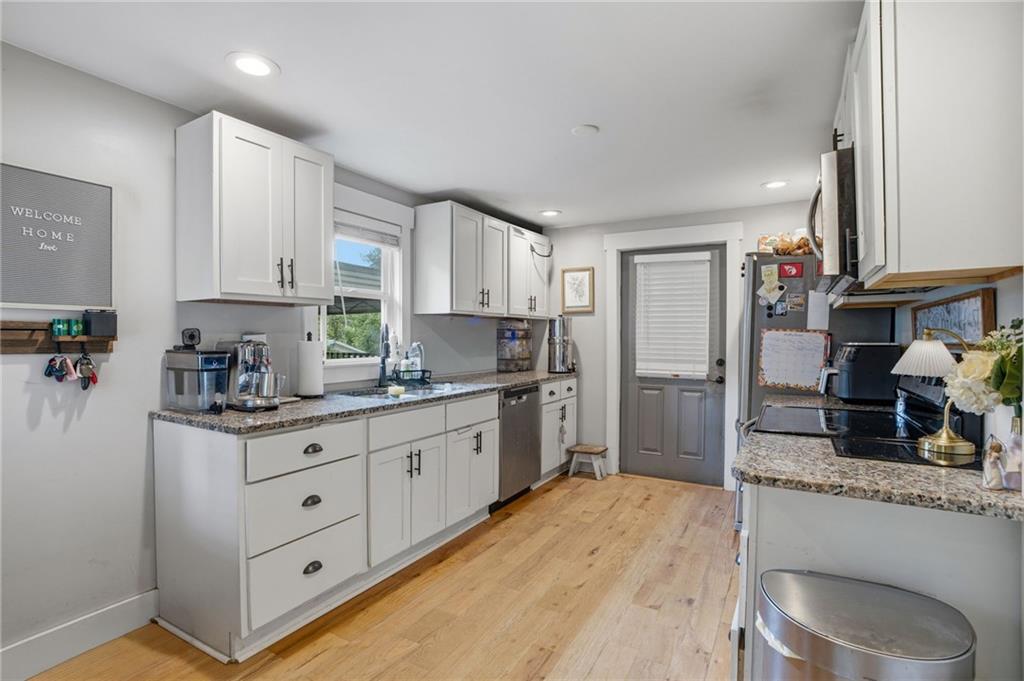 190 N Highland Avenue