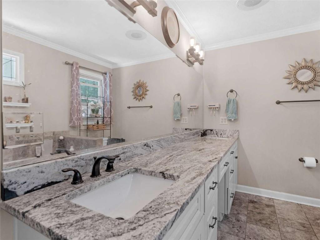 1310 Vineyard Drive