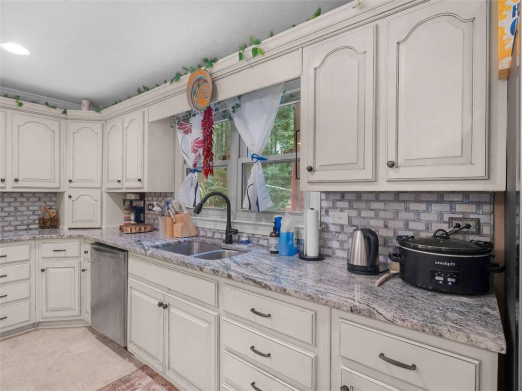 1310 Vineyard Drive