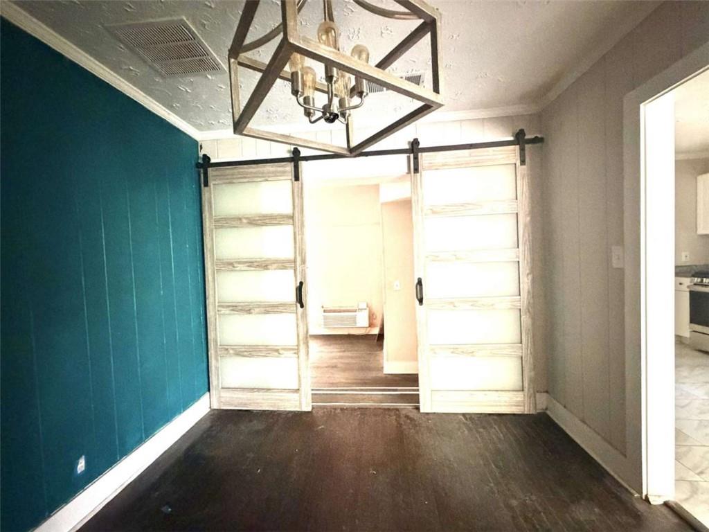 2486 Ivydale Drive