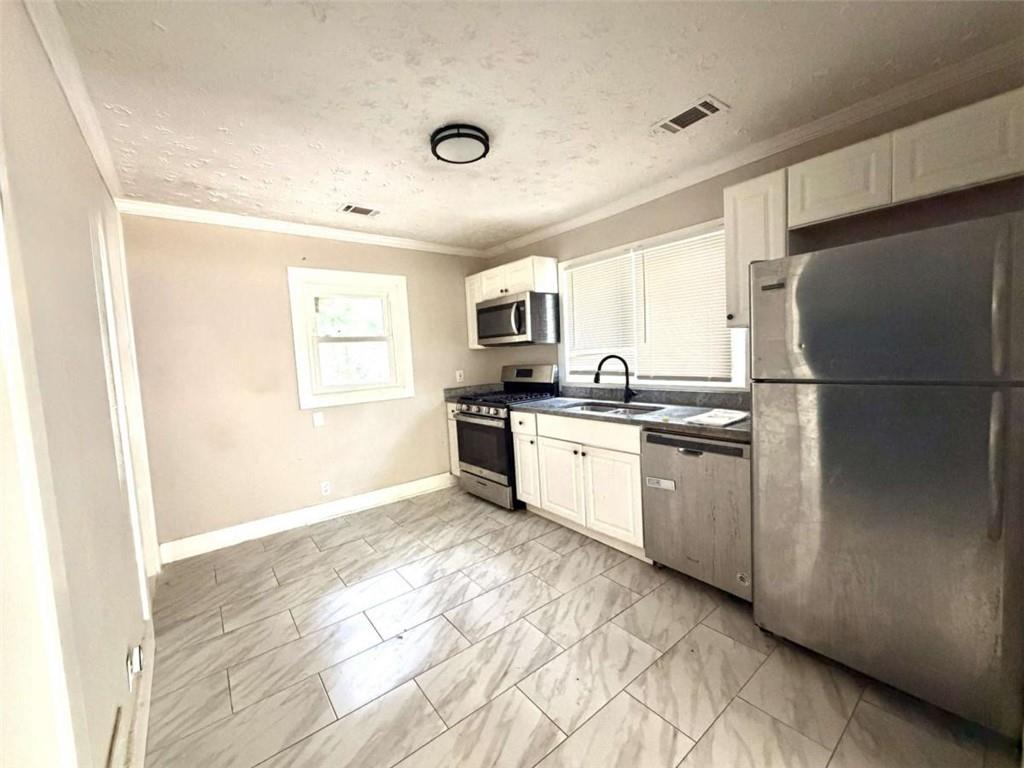 2486 Ivydale Drive