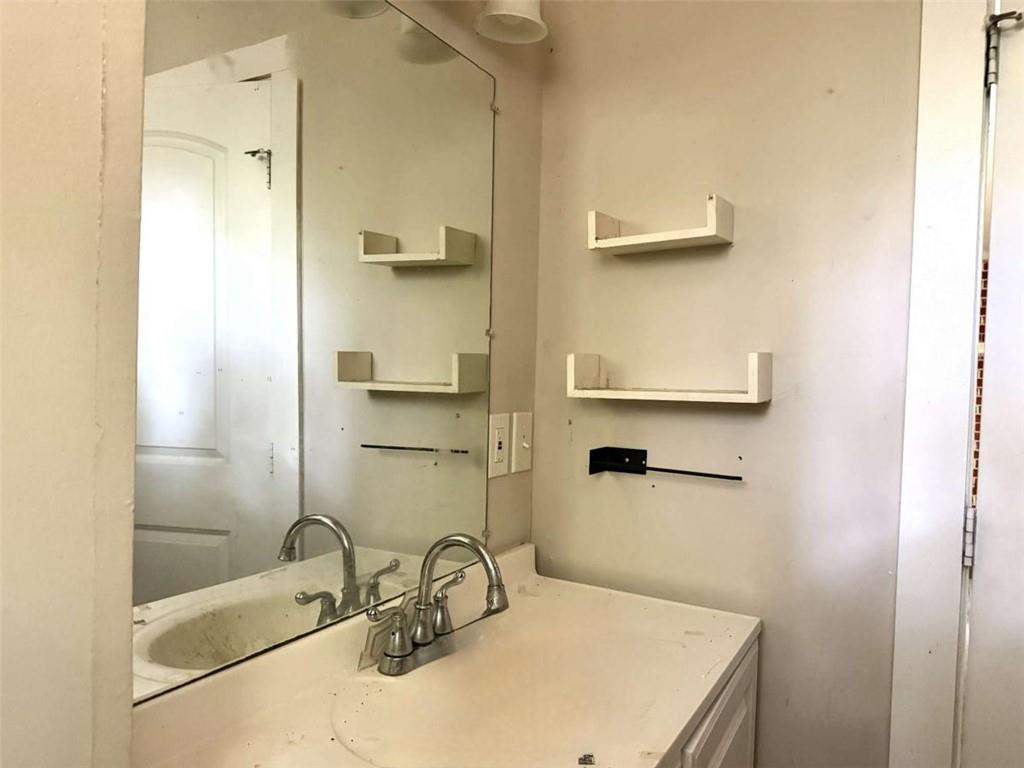 2486 Ivydale Drive