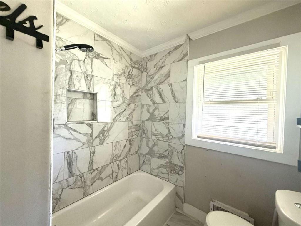 2486 Ivydale Drive