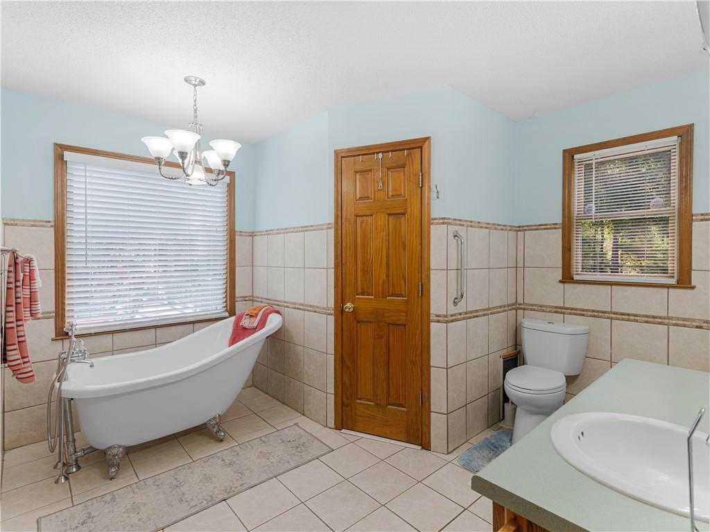 837 Sunset Drive