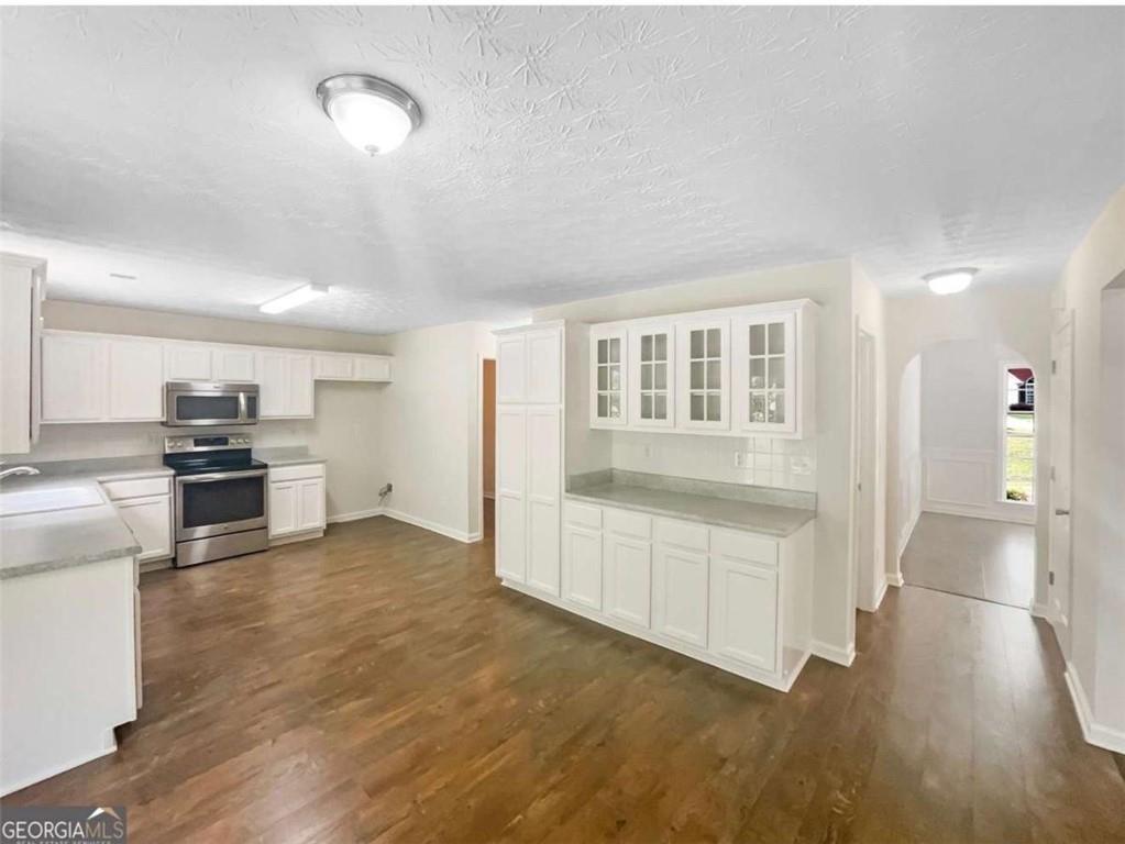 834 Winding Grove Lane