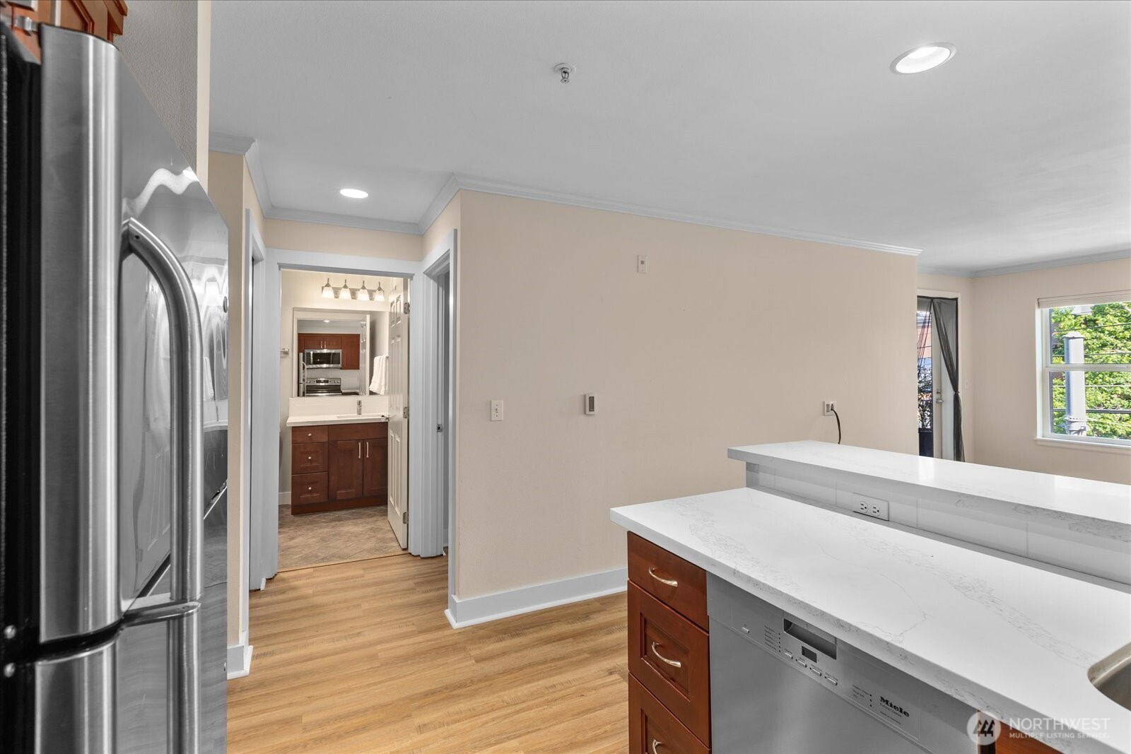 1417 Queen Anne Avenue N Unit: 313
