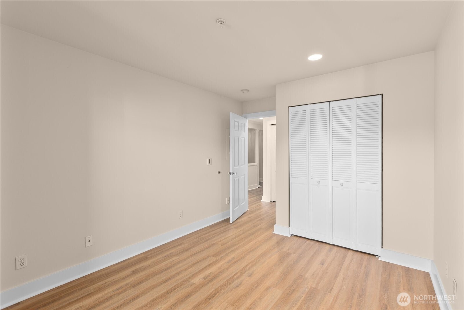 1417 Queen Anne Avenue N Unit: 313