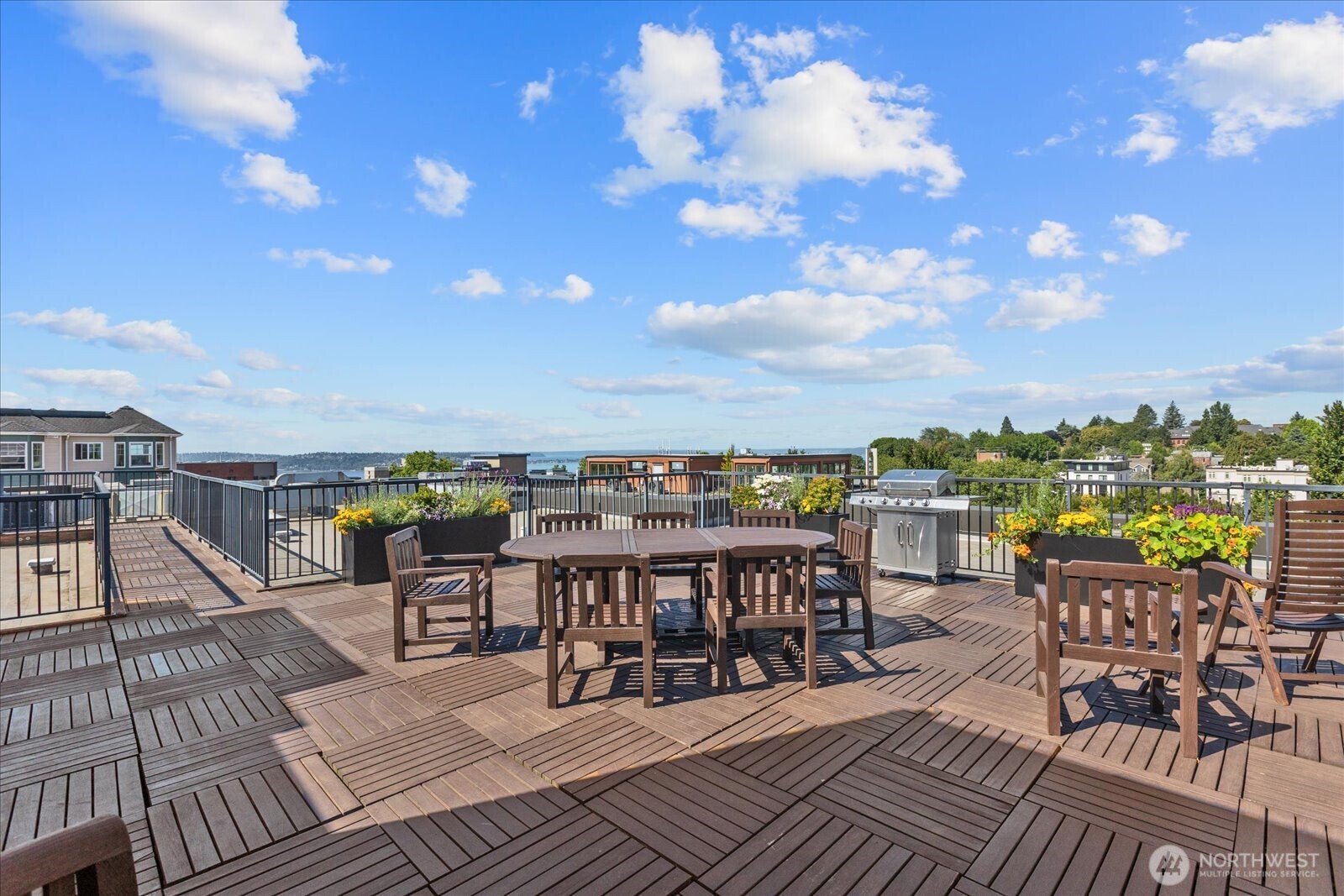 1417 Queen Anne Avenue N Unit: 313