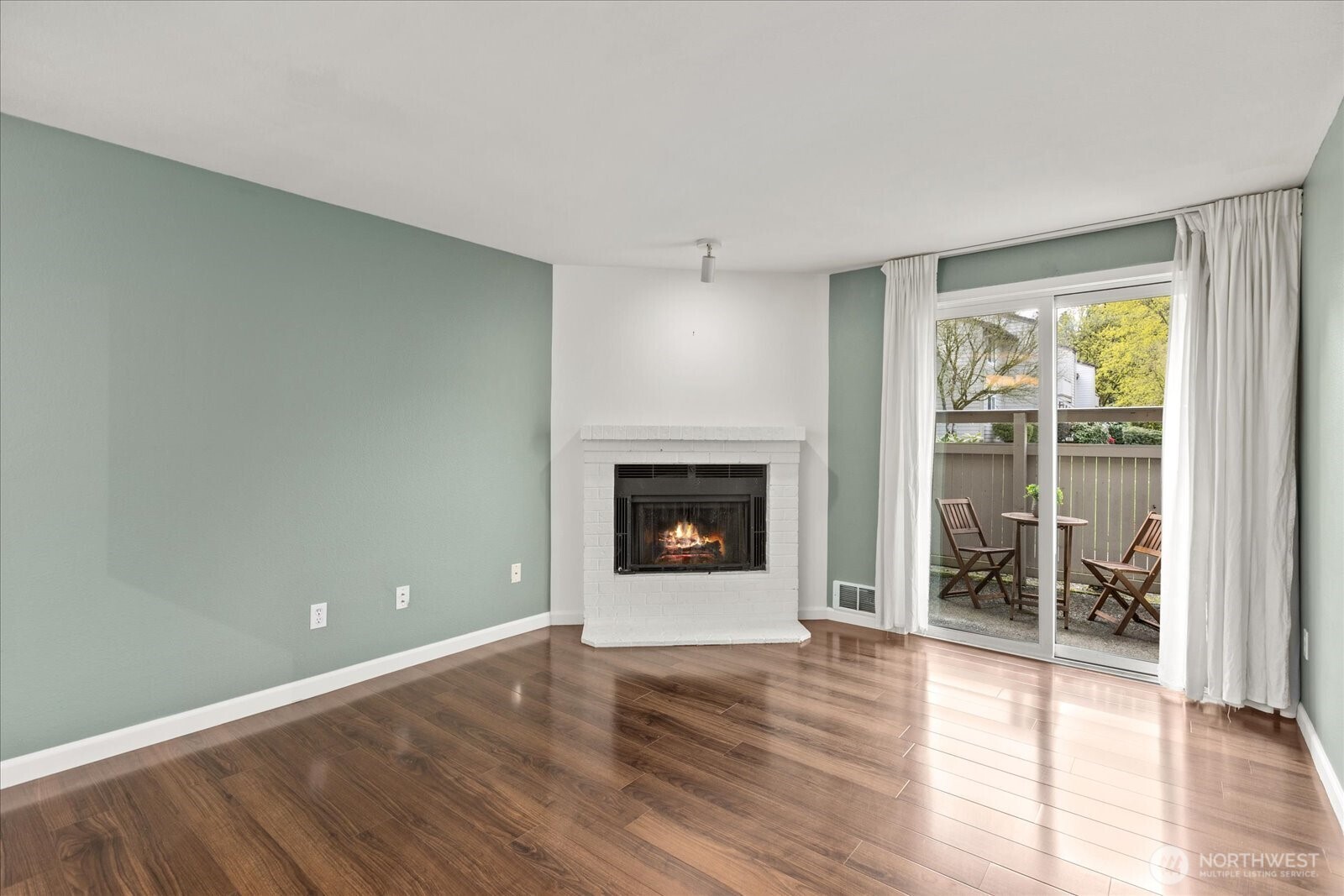 14200 NE 171st St Unit: E104