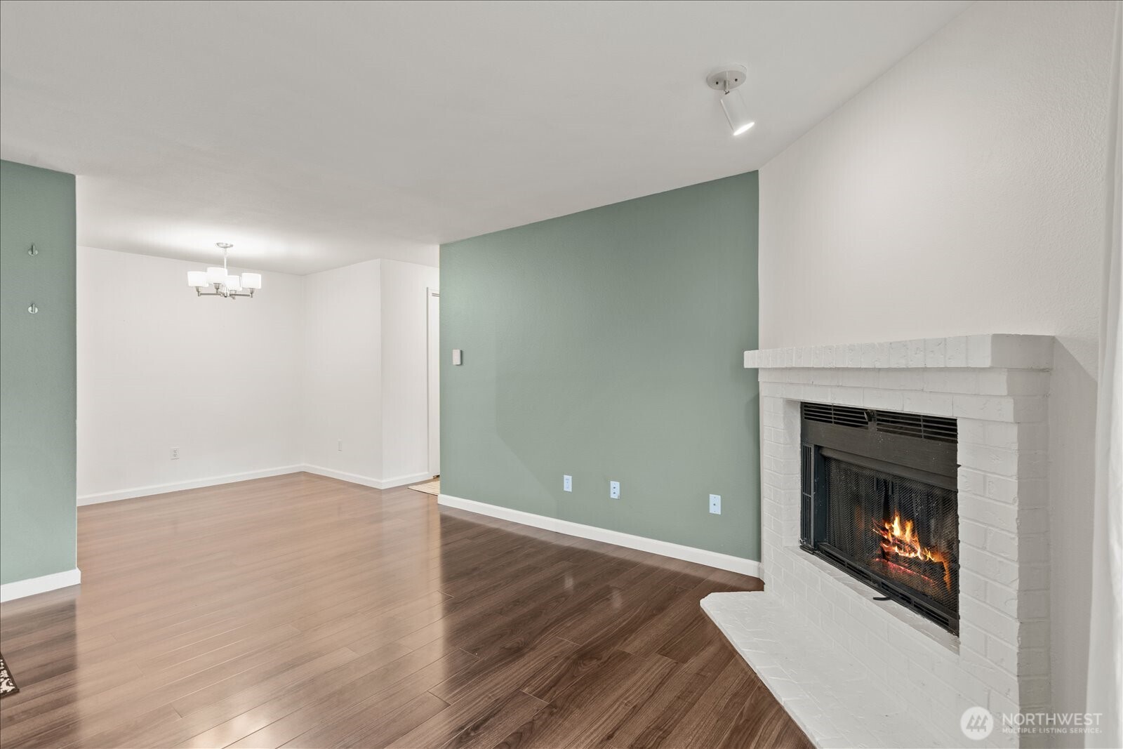 14200 NE 171st St Unit: E104
