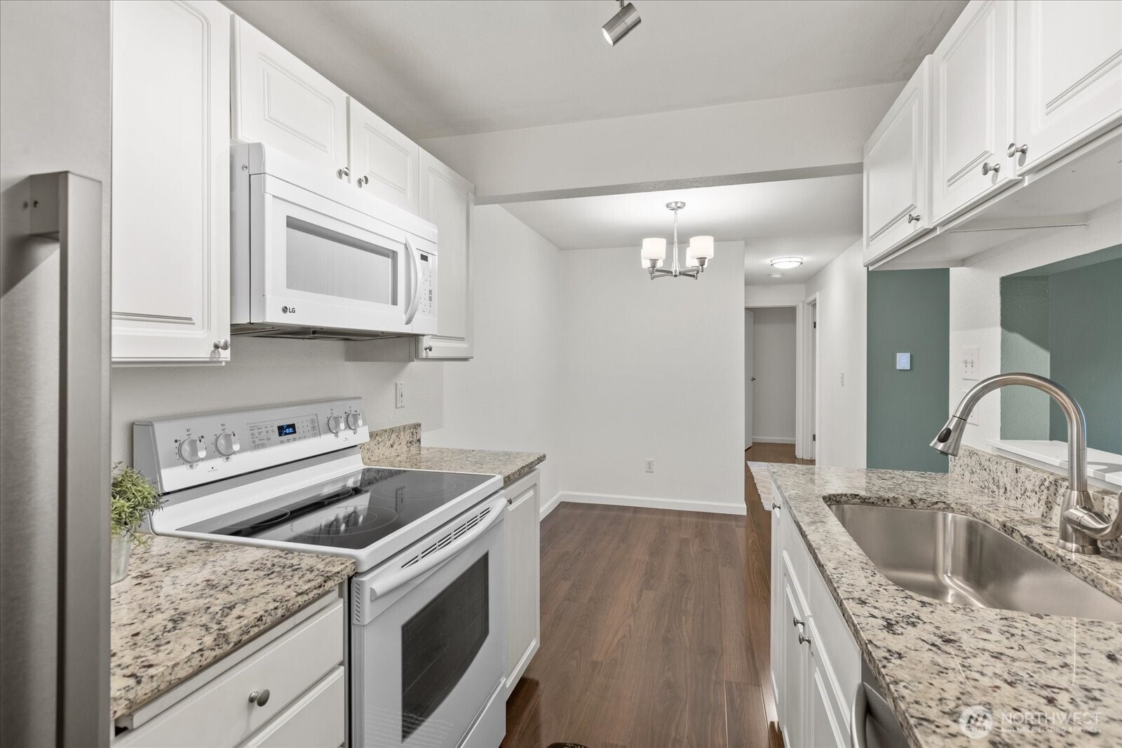 14200 NE 171st St Unit: E104