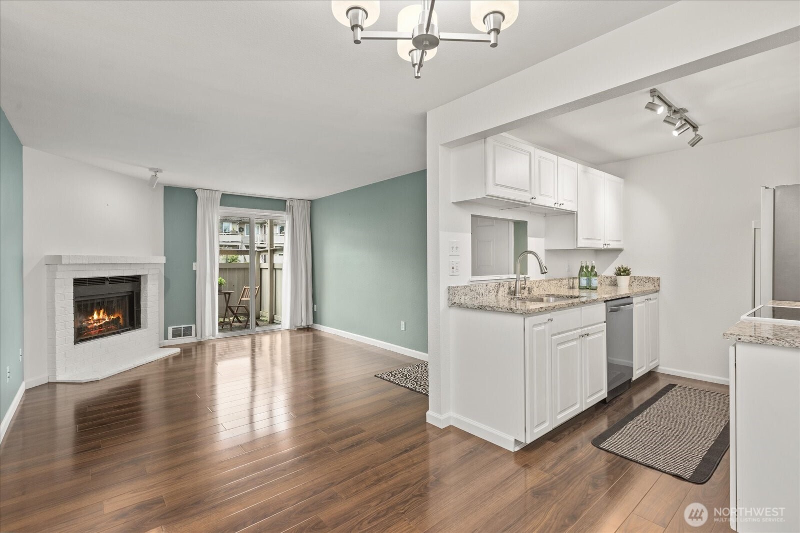 14200 NE 171st St Unit: E104