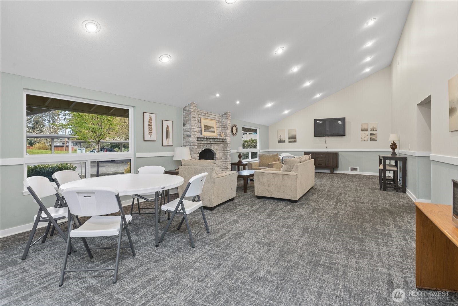 14200 NE 171st St Unit: E104