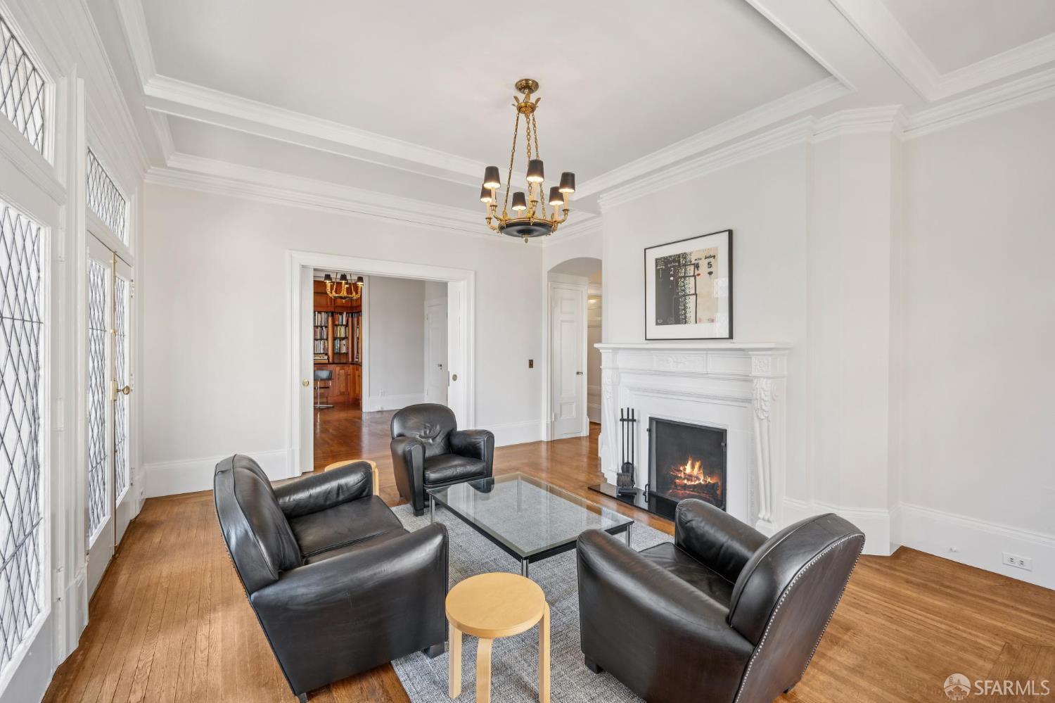 901 Powell Street # 18