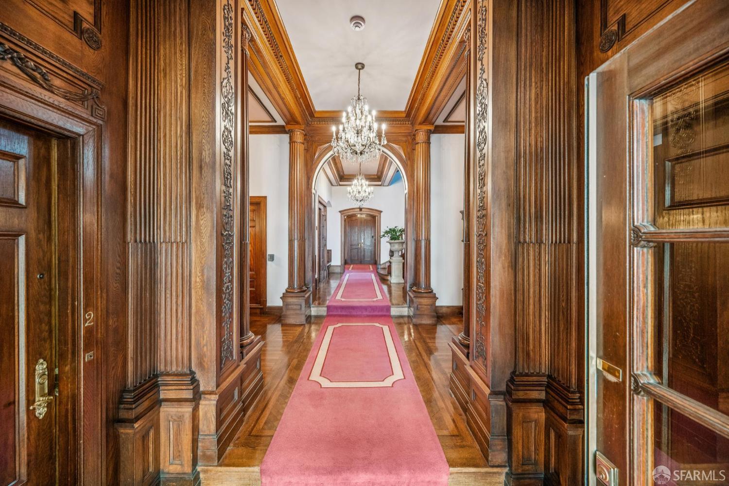 901 Powell Street # 18