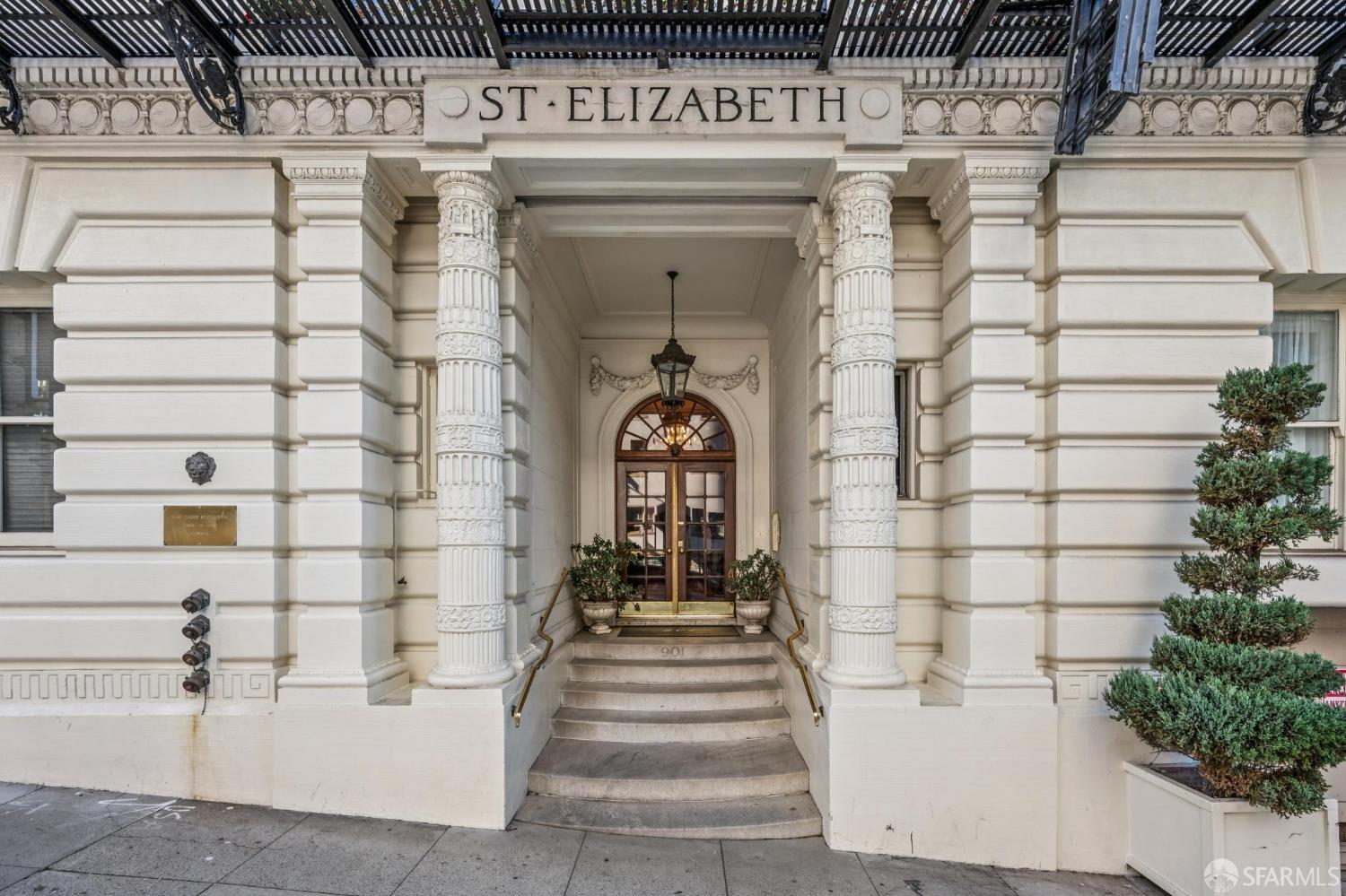 901 Powell Street # 18