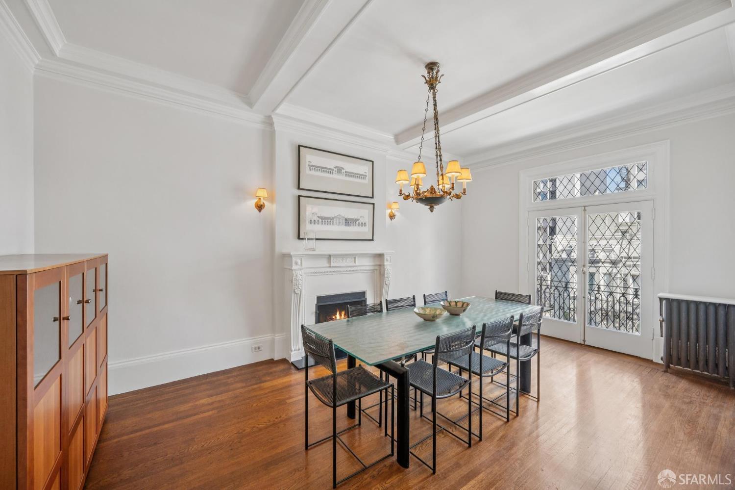 901 Powell Street # 18