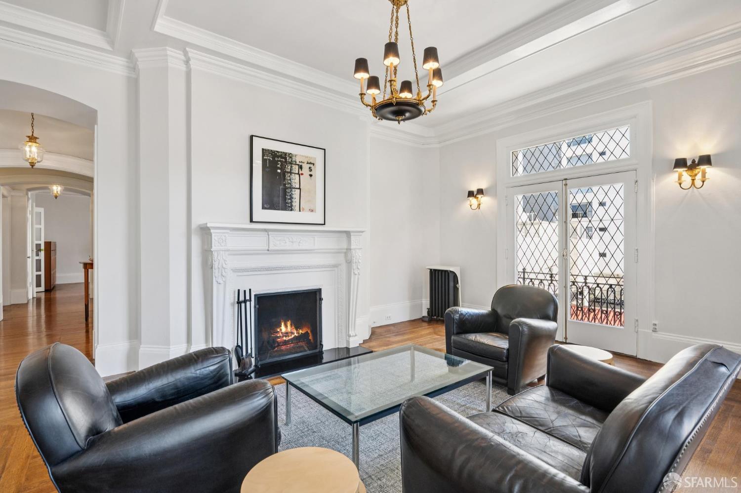 901 Powell Street # 18