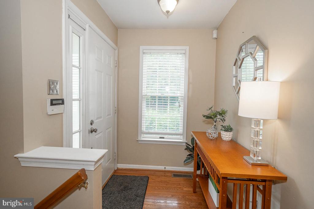 584 PEWTER DRIVE