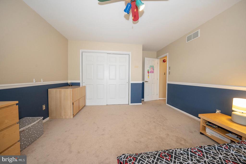 584 PEWTER DRIVE
