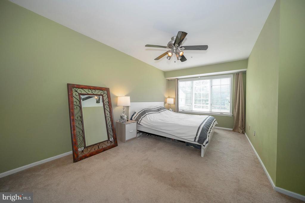 584 PEWTER DRIVE