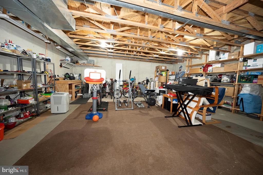 584 PEWTER DRIVE