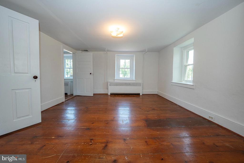260 STONY RUN ROAD