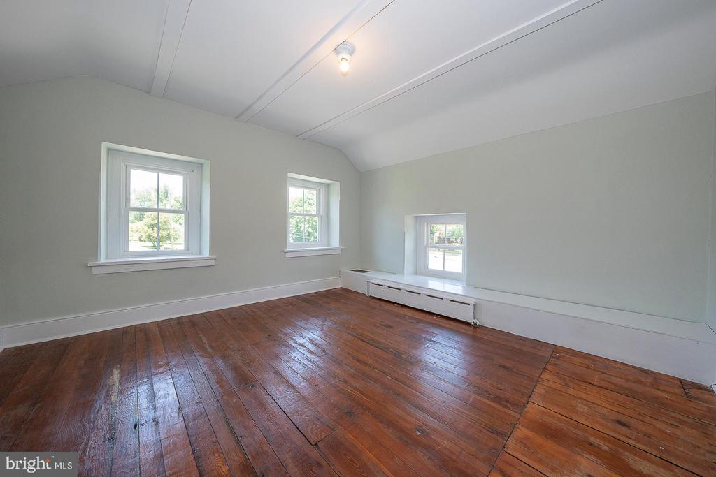 260 STONY RUN ROAD