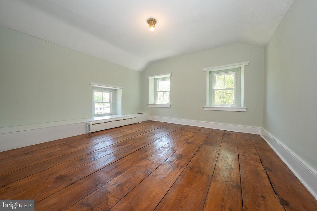 260 STONY RUN ROAD