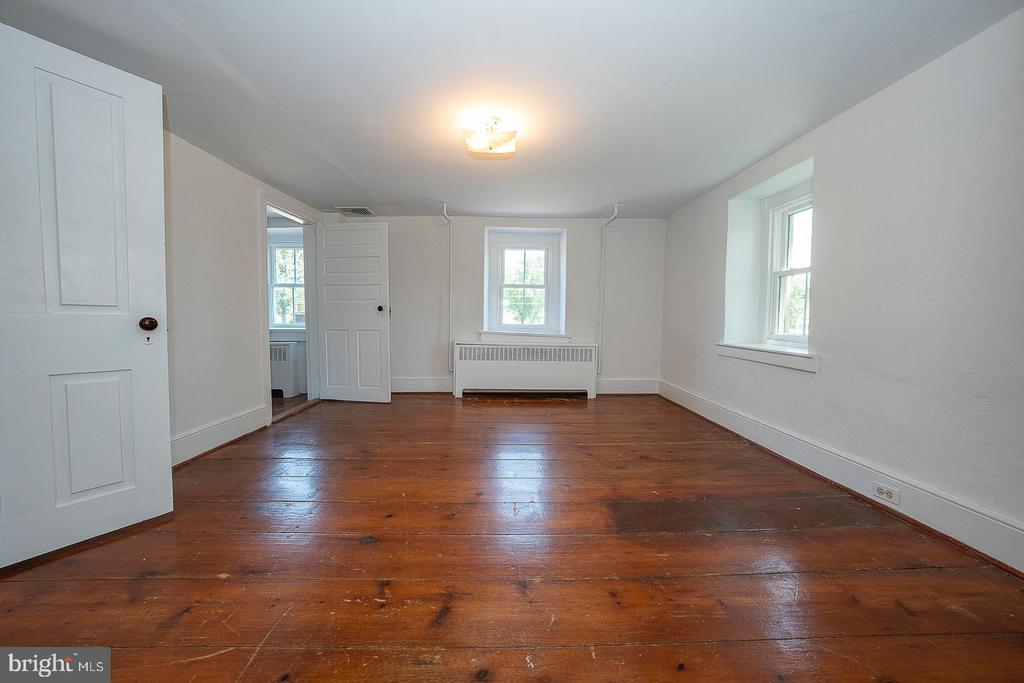 260 STONY RUN ROAD
