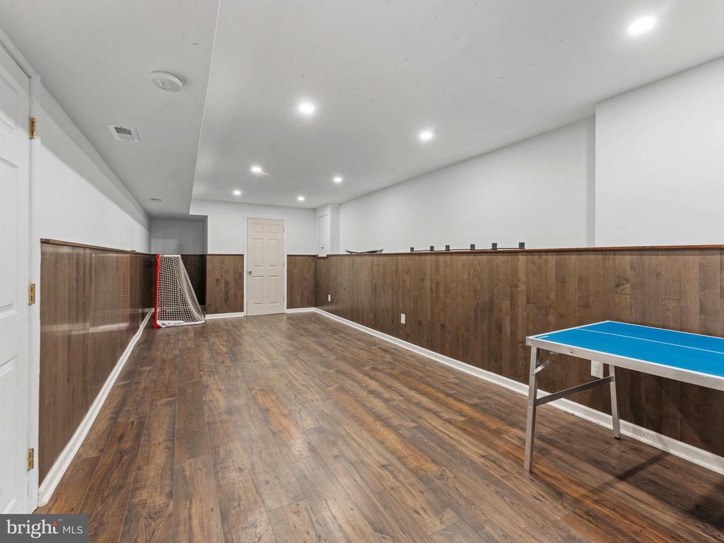 3501 HONEY LOCUST DRIVE