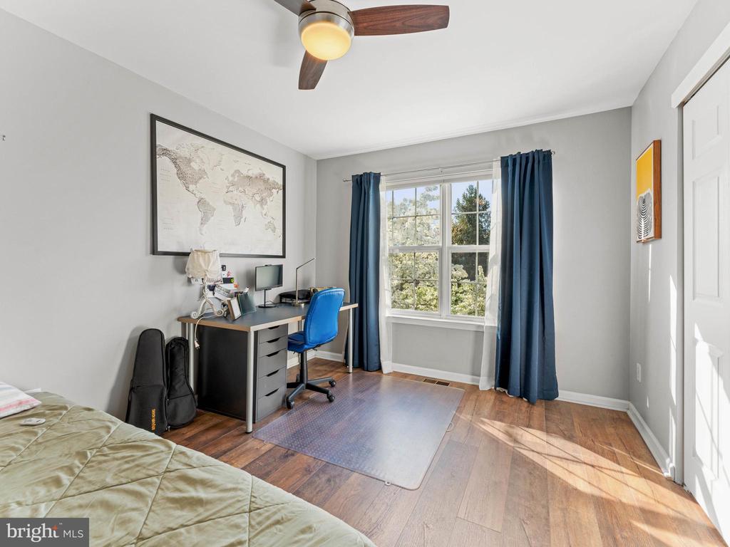 3501 HONEY LOCUST DRIVE