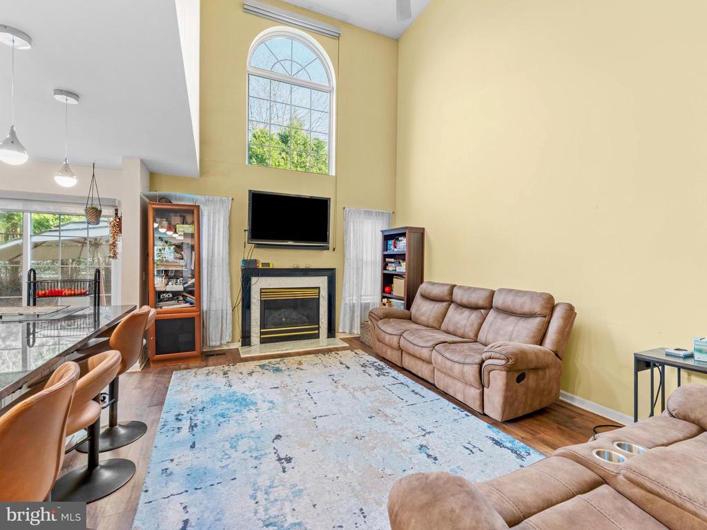3501 HONEY LOCUST DRIVE