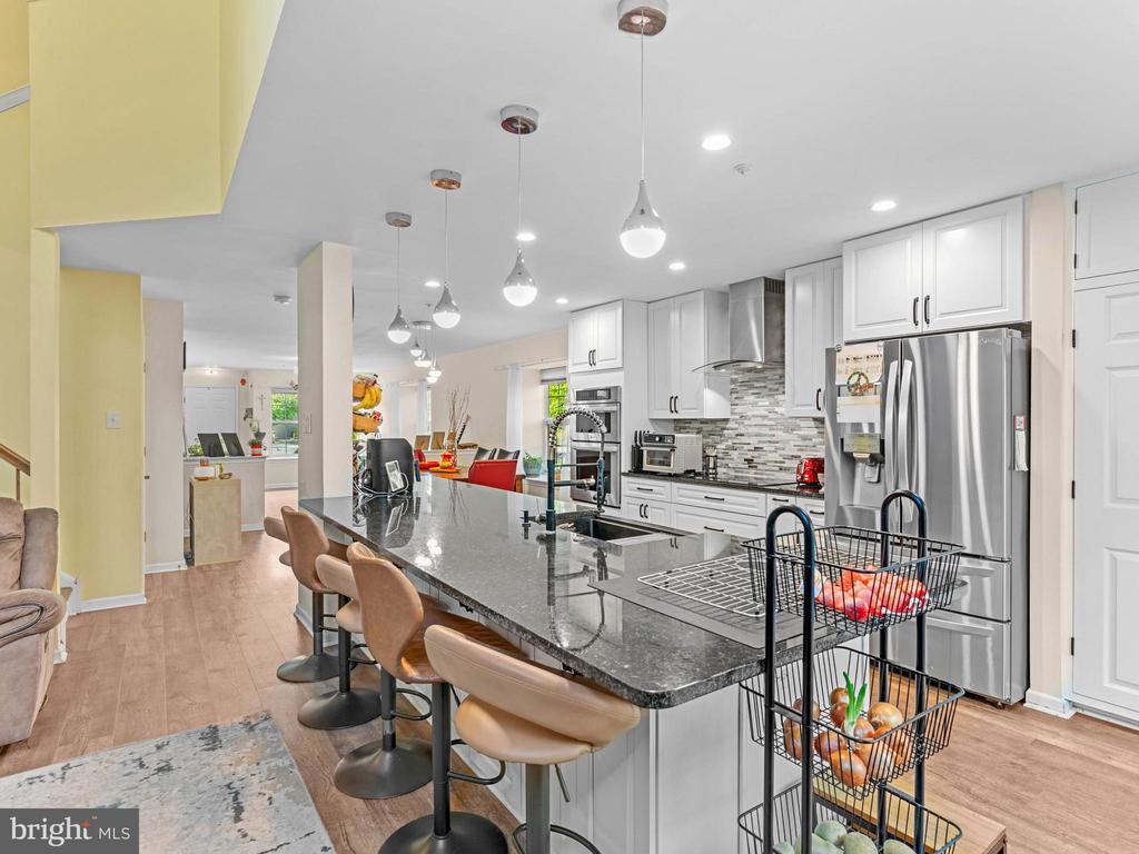 3501 HONEY LOCUST DRIVE