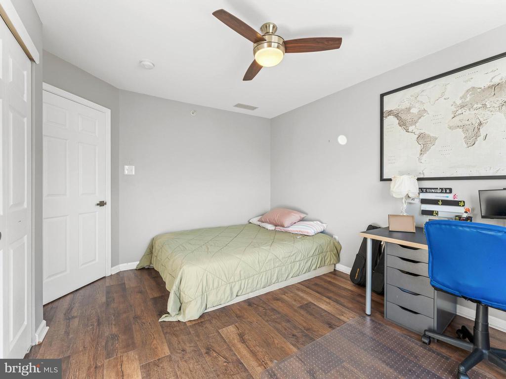 3501 HONEY LOCUST DRIVE