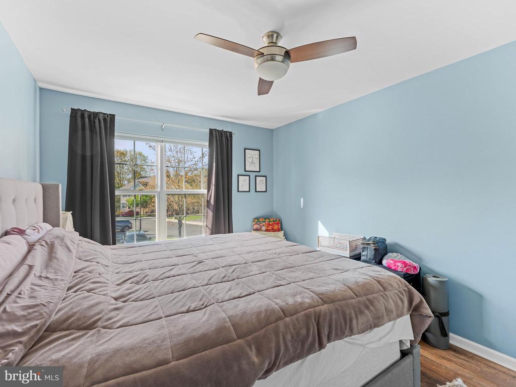 3501 HONEY LOCUST DRIVE