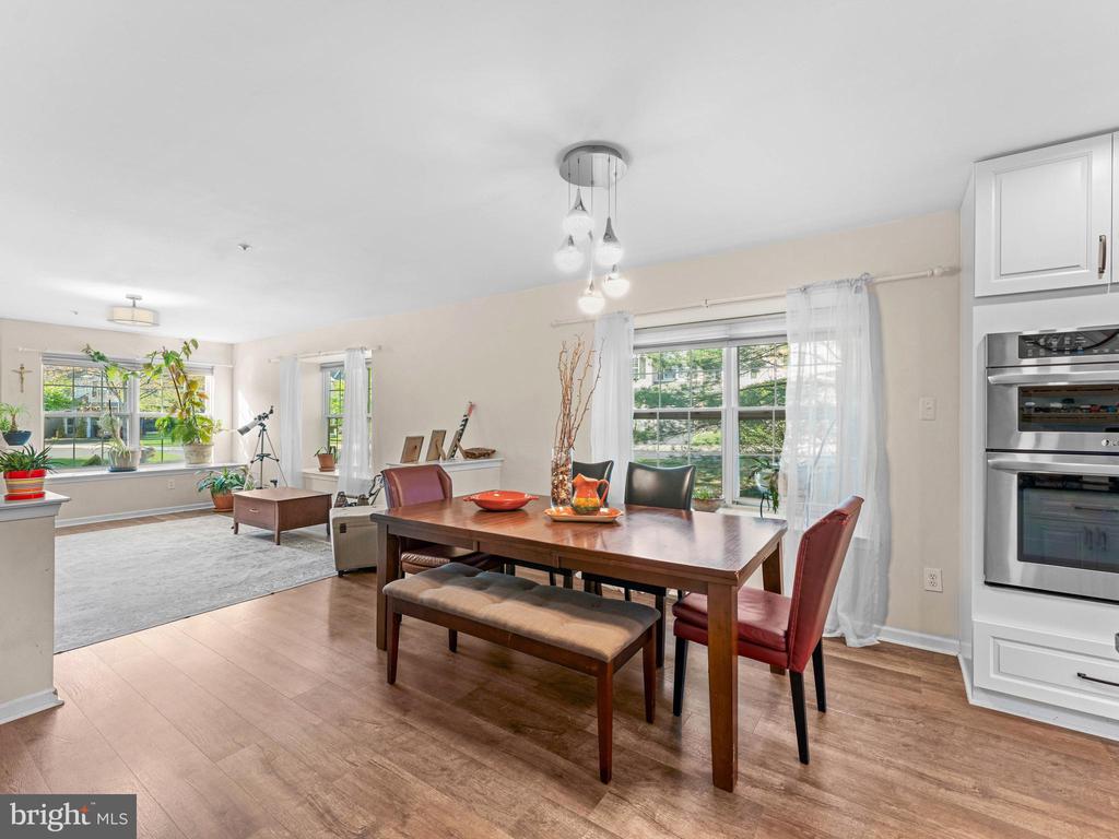 3501 HONEY LOCUST DRIVE