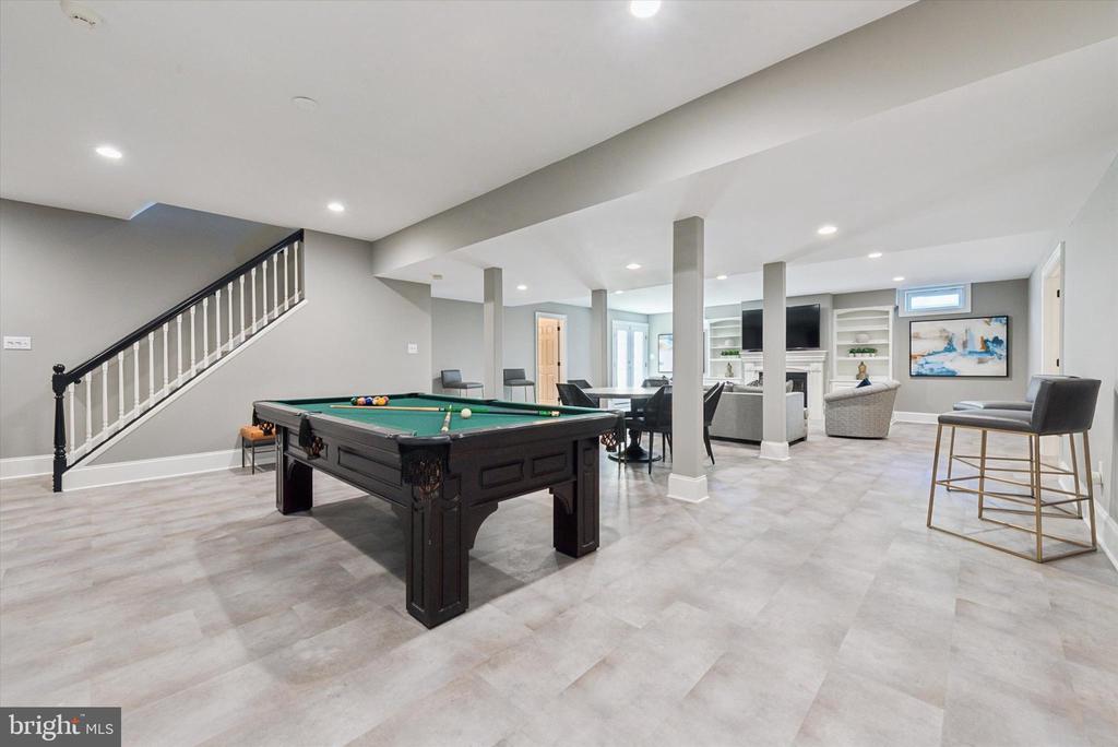 228 WEATHERHILL DRIVE