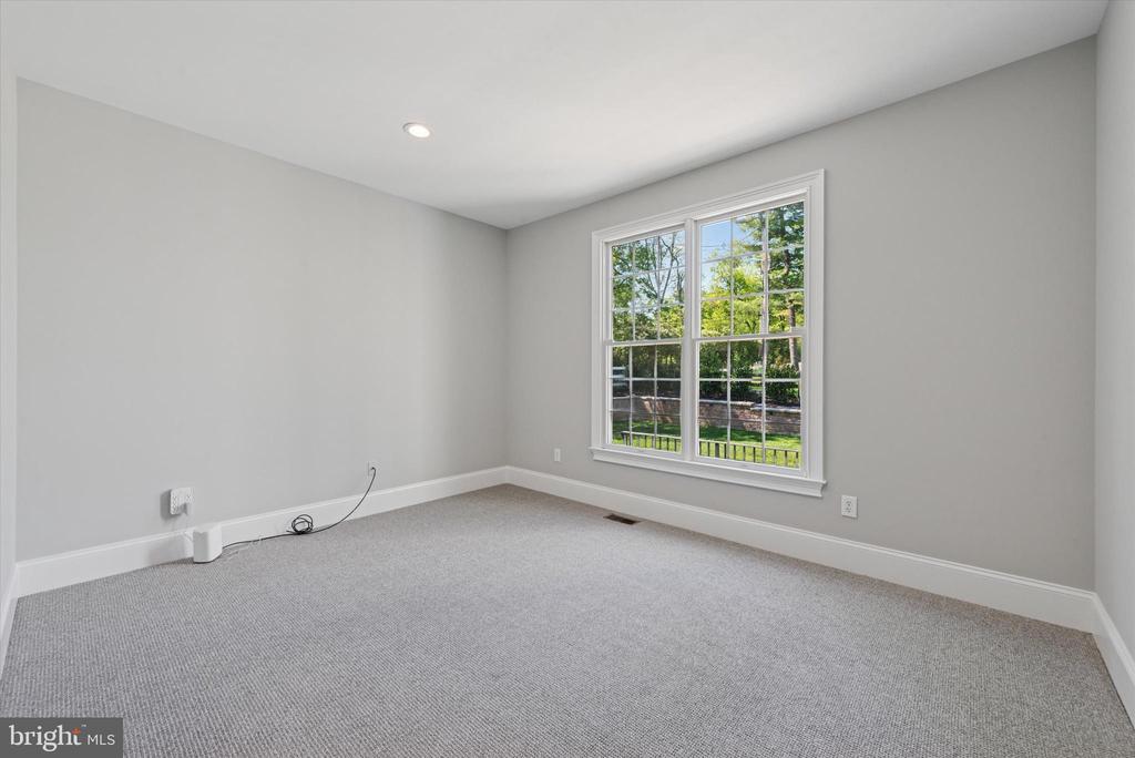 228 WEATHERHILL DRIVE