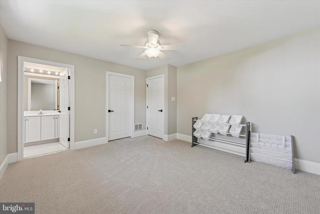 228 WEATHERHILL DRIVE