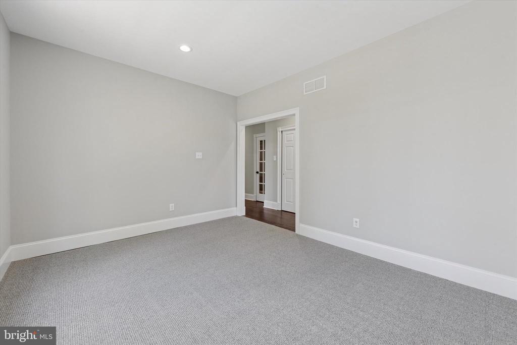 228 WEATHERHILL DRIVE