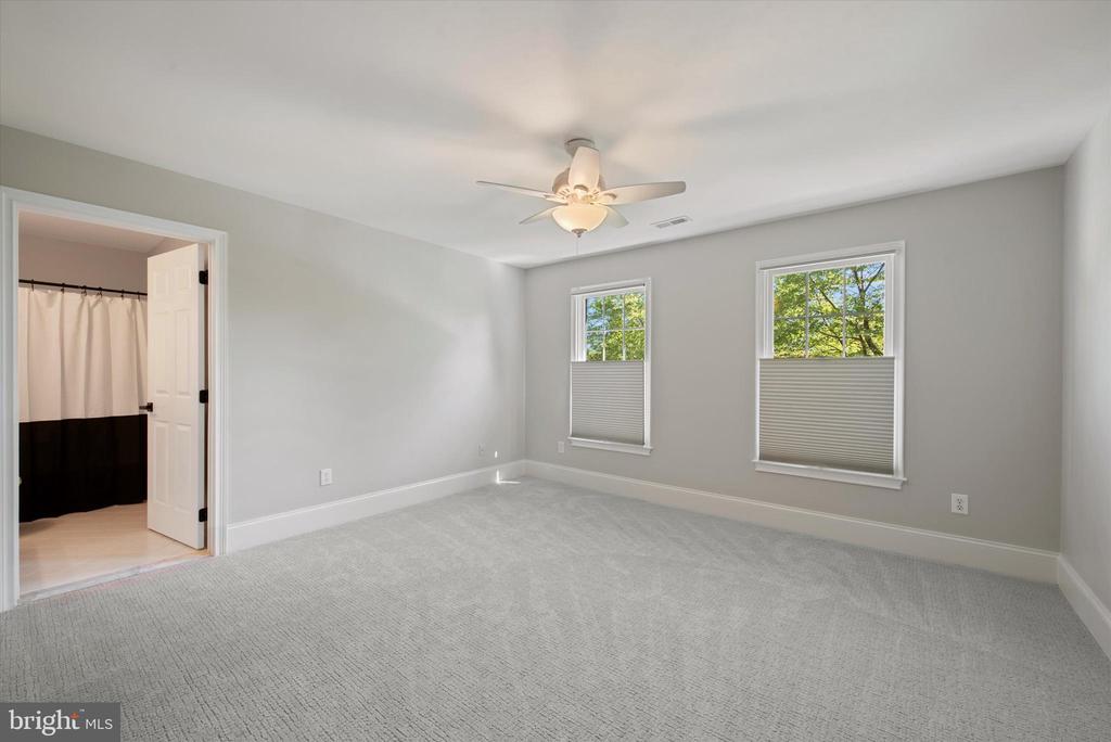 228 WEATHERHILL DRIVE